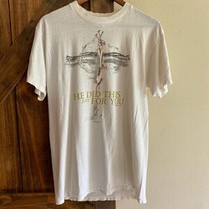 “HE DID THIS JUST FOR” Jesus T-Shirt Sz.M
